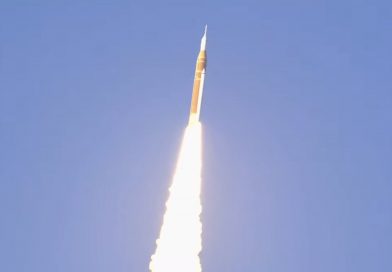 Artemis-2 réussit la première étape de son voyage vers la Lune