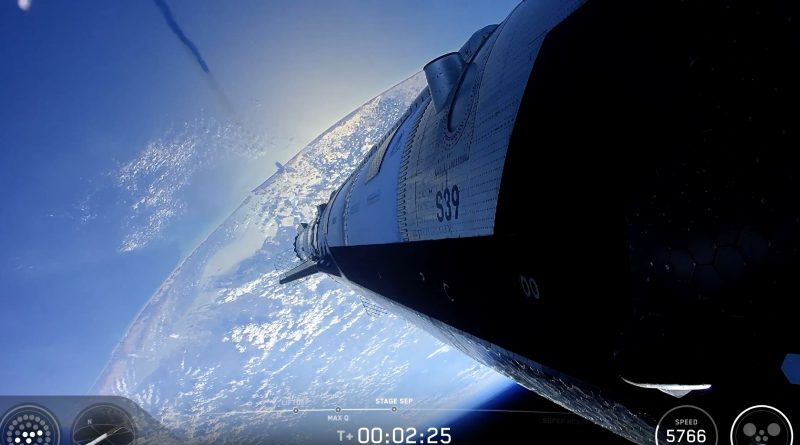 Le Starship V3 réussit son premier décollage